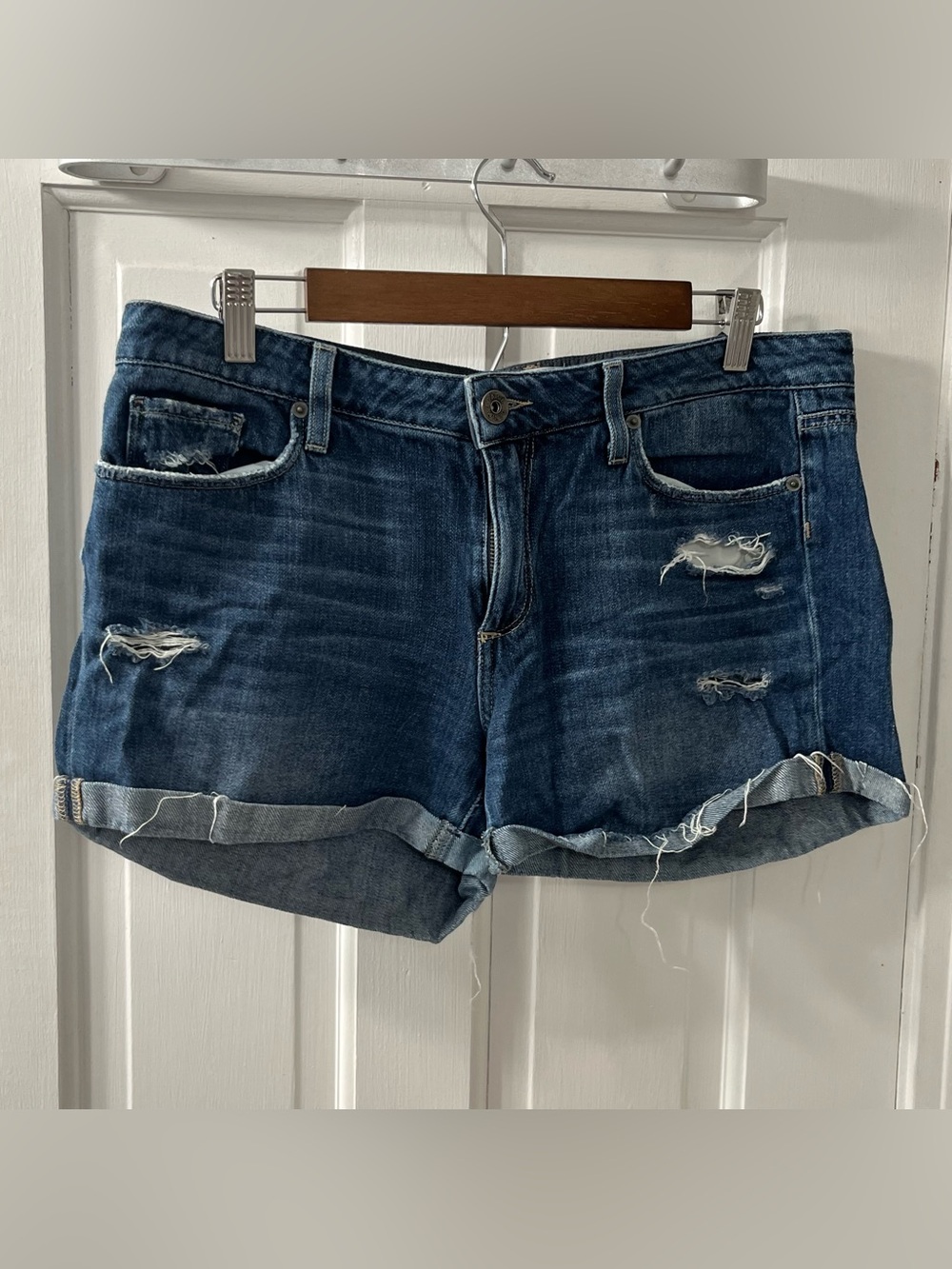 PAIGE Jimmy Jimmy Dark Blue Distressed Rolled-Hem Denim Shorts. Size 30